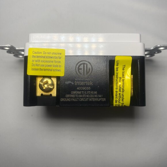 Uniele GFCI Receptacle Outlet Weather Resistant White 15 Amp 125V 2-Pack NIP - Picture 4 of 4